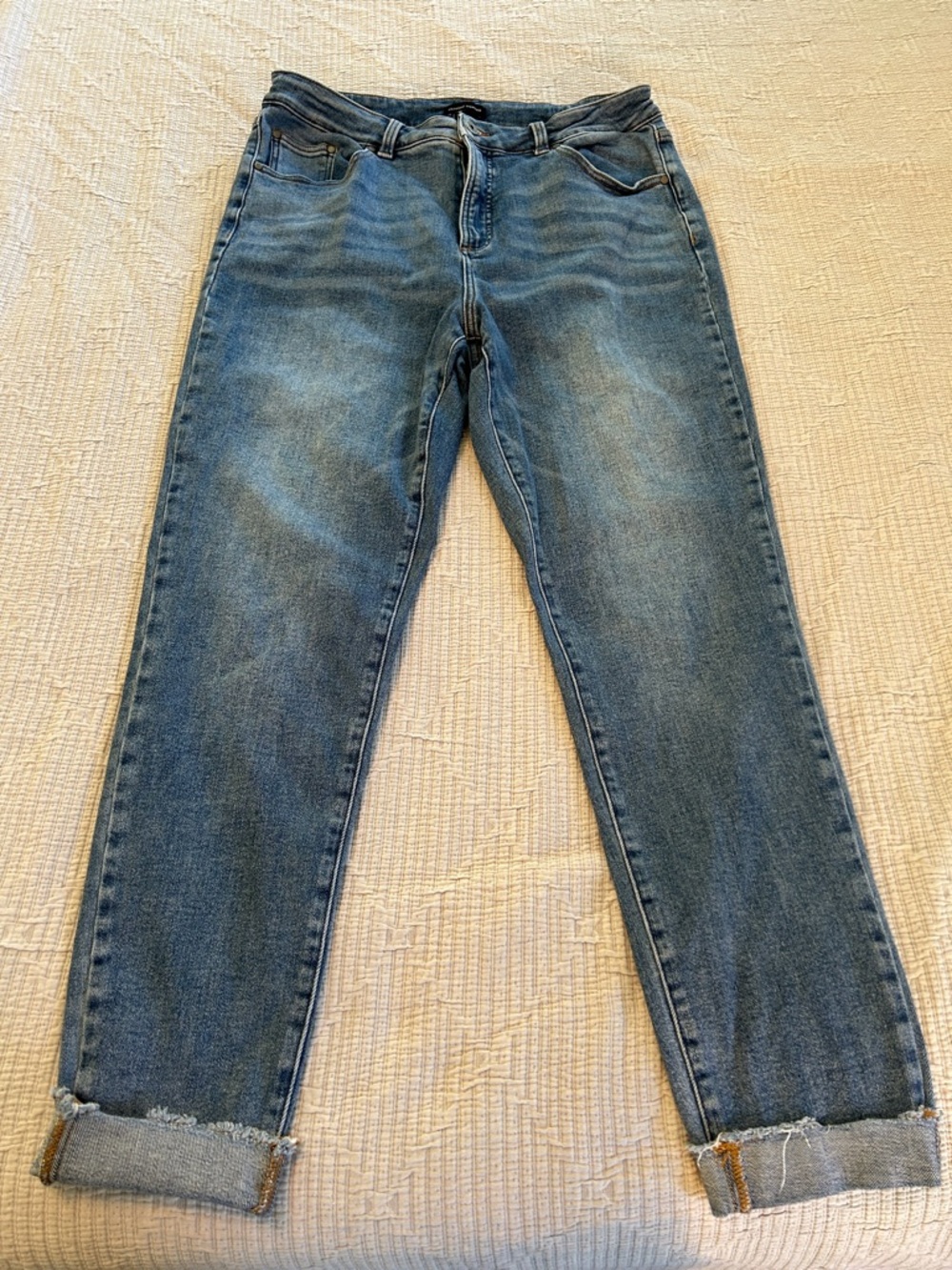 Universal Standard High Waisted Medium Washed Blue Jeans